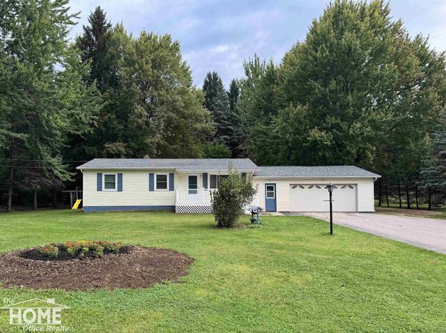 2711 E Hibbard Road, Corunna, MI 48817