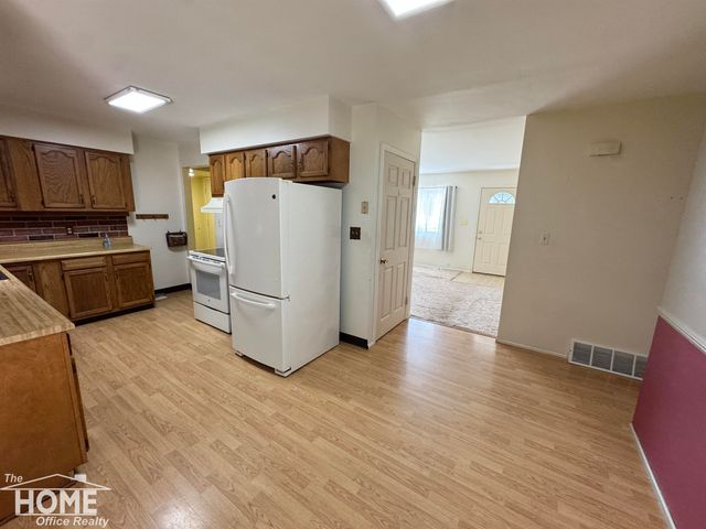 2711 E Hibbard Road, Corunna, MI 48817