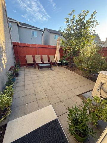 3742 Bayou Rd, Sacramento, CA 95835