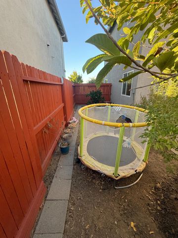 3742 Bayou Rd, Sacramento, CA 95835