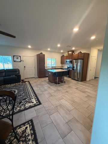 3742 Bayou Rd, Sacramento, CA 95835