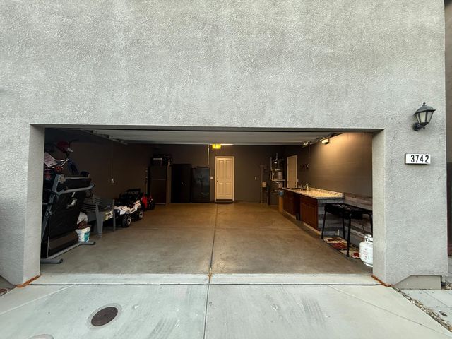 3742 Bayou Rd, Sacramento, CA 95835