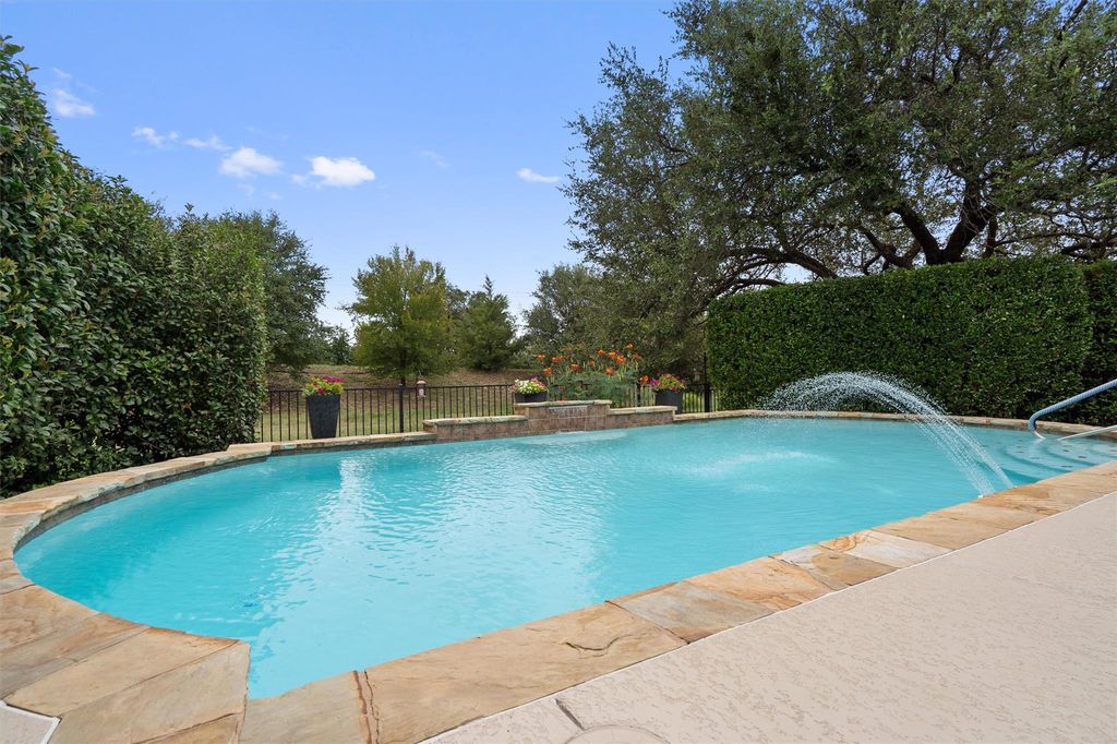 707 Salt Creek LN, Georgetown, TX 78633