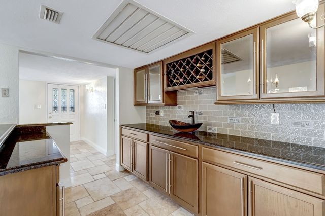 457 Woodway Drive, Coppell, TX 75019