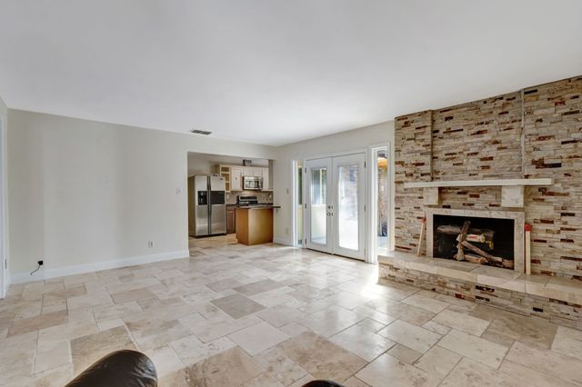 457 Woodway Drive, Coppell, TX 75019