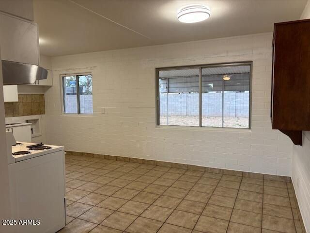 1328 N 41ST Avenue N, Phoenix, AZ 85009