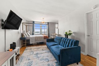 4601 39th Ave Apt 509, New York City, NY 11104