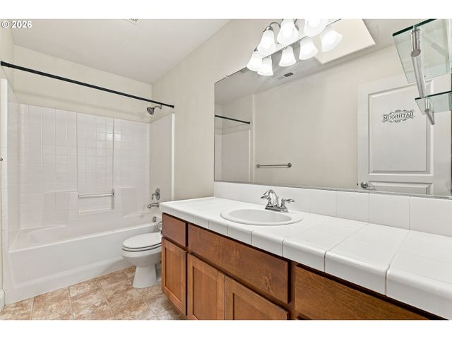 5412 Ne 52ND St, Vancouver, WA 98661