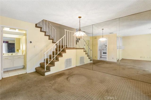 8601 Sunland Boulevard 20, Sun Valley, CA 91352