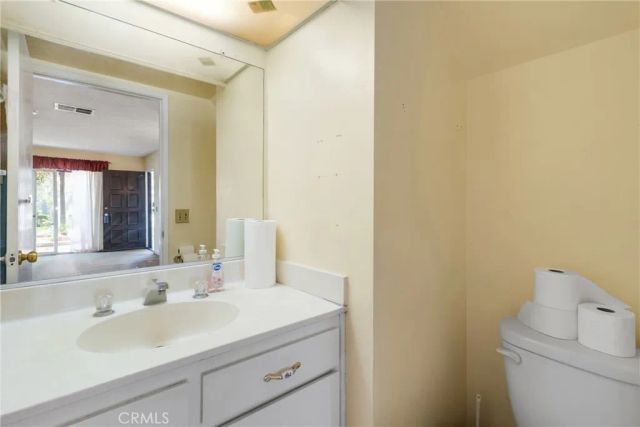 8601 Sunland Boulevard 20, Sun Valley, CA 91352