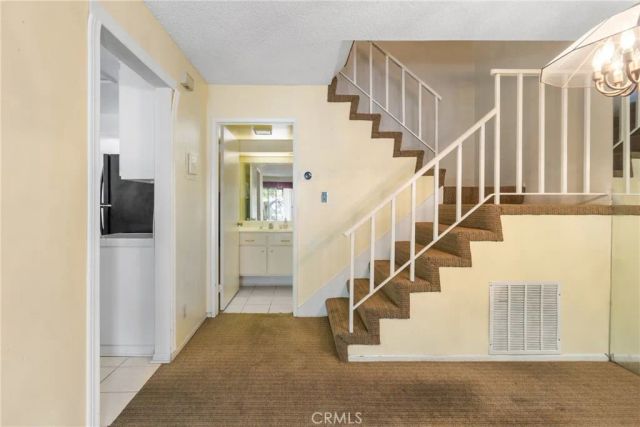 8601 Sunland Boulevard 20, Sun Valley, CA 91352