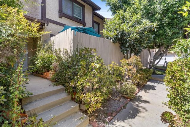 8601 Sunland Boulevard 20, Sun Valley, CA 91352