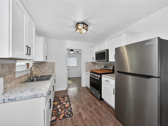 6010 Waycross DR, Austin, TX 78745