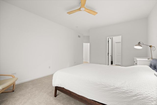 1662 Patterson Avenue, North Aurora, IL 60542