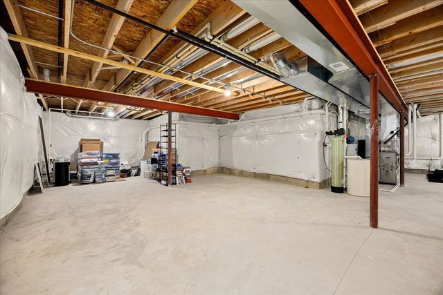1662 Patterson Avenue, North Aurora, IL 60542
