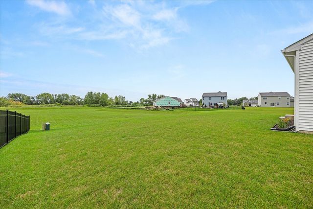 1662 Patterson Avenue, North Aurora, IL 60542