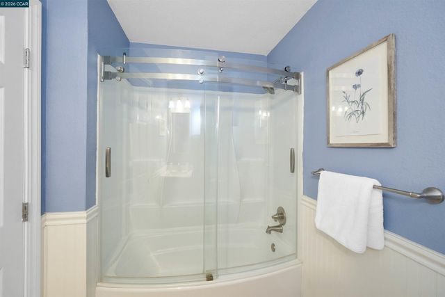 138 Marsala Ct, Hercules, CA 94547