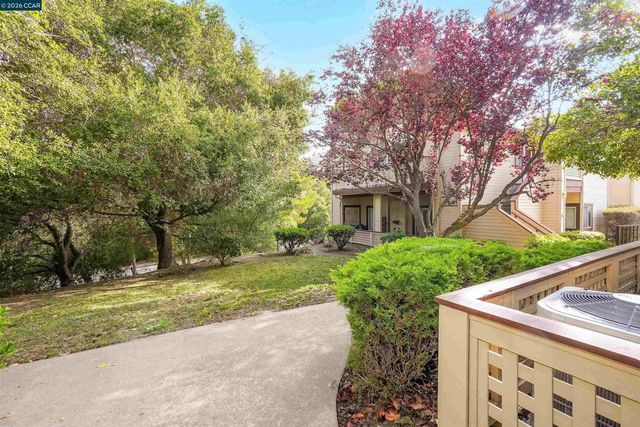 138 Marsala Ct, Hercules, CA 94547