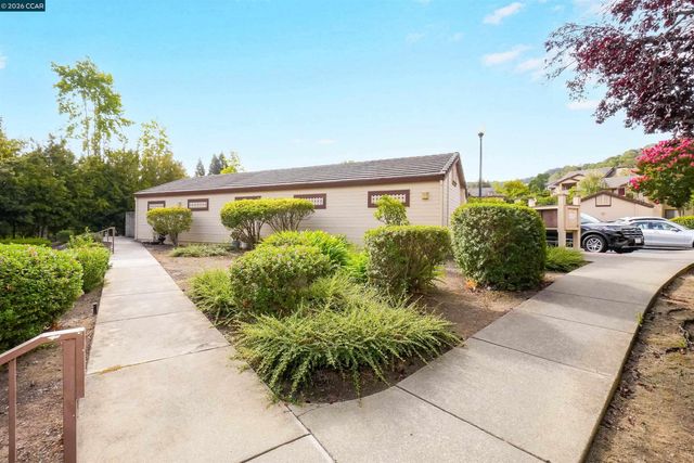138 Marsala Ct, Hercules, CA 94547