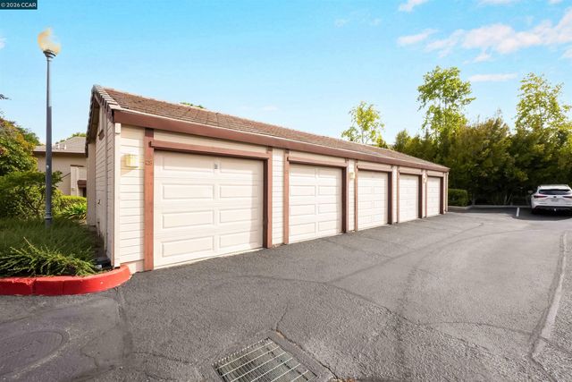 138 Marsala Ct, Hercules, CA 94547
