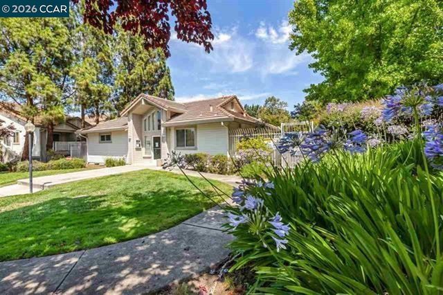 138 Marsala Ct, Hercules, CA 94547