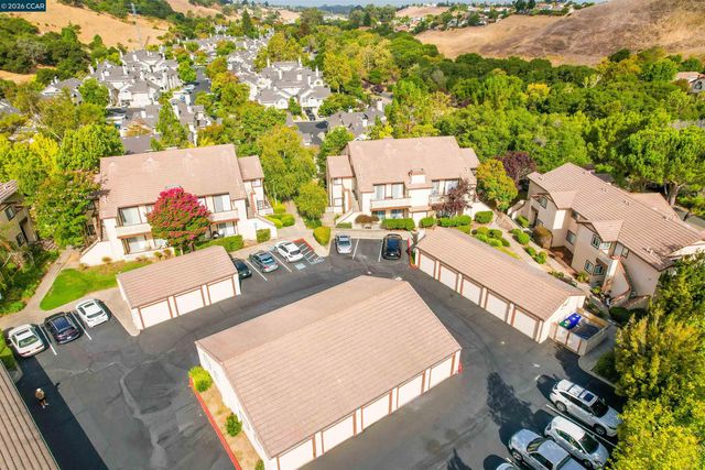 138 Marsala Ct, Hercules, CA 94547