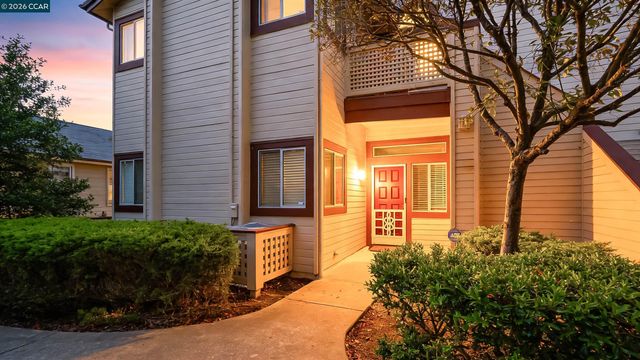 138 Marsala Ct, Hercules, CA 94547