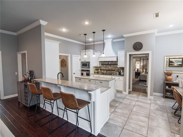 2 Haworth Circle, Bella Vista, AR 72714