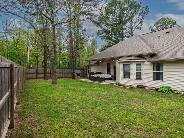2 Haworth Circle, Bella Vista, AR 72714