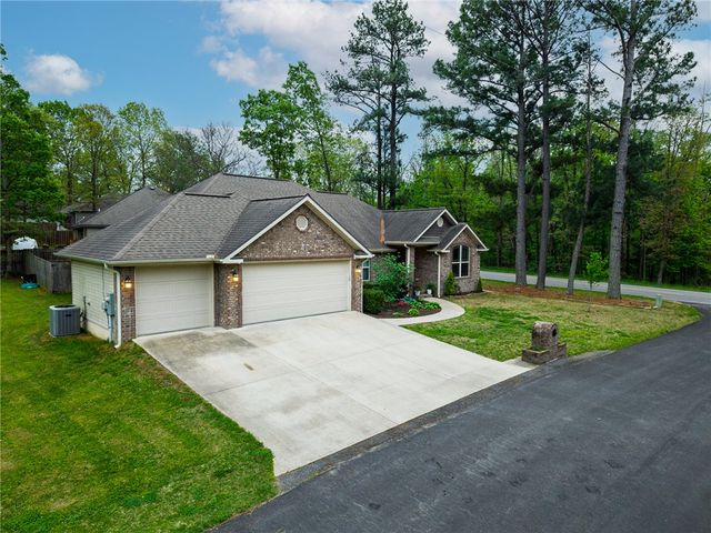 2 Haworth Circle, Bella Vista, AR 72714
