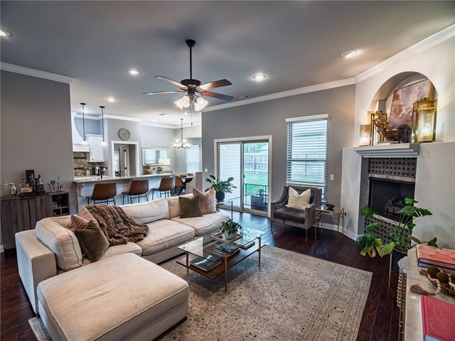 2 Haworth Circle, Bella Vista, AR 72714