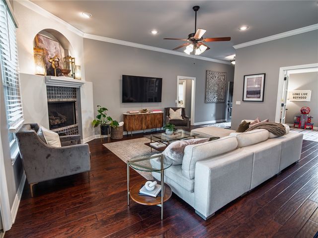 2 Haworth Circle, Bella Vista, AR 72714