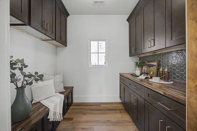 6514 Fairview Road, Hixson, TN 37343