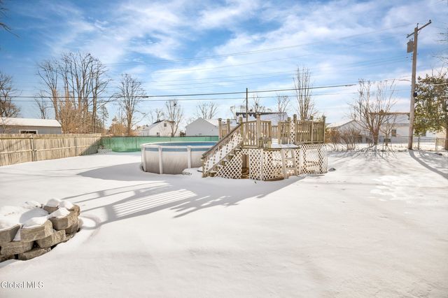 1956 Clement Road, Rotterdam, NY 12303