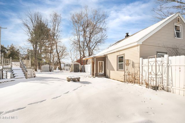 1956 Clement Road, Rotterdam, NY 12303