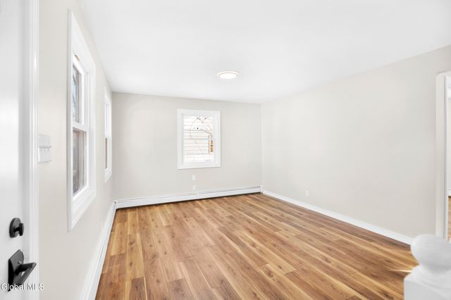 1956 Clement Road, Rotterdam, NY 12303