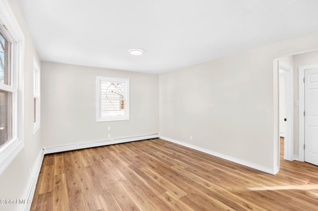 1956 Clement Road, Rotterdam, NY 12303