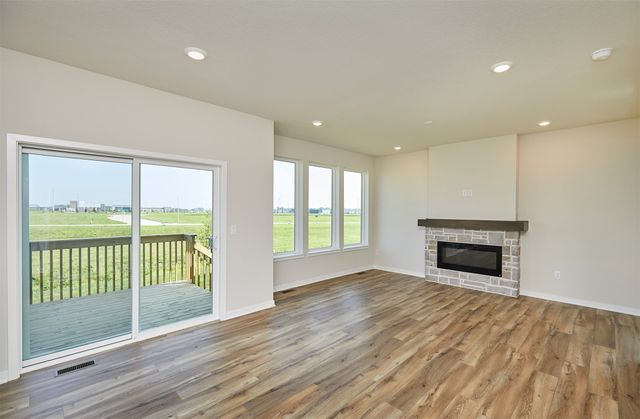 560 NW Atlas Lane, Waukee, IA 50263