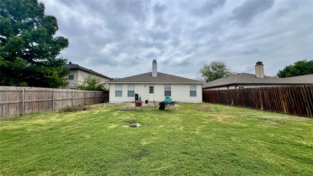 2436 Chestnut Drive, Little Elm, TX 75068