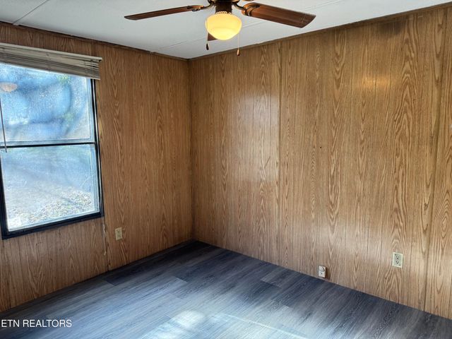 459 Siler St, Jellico, TN 37762