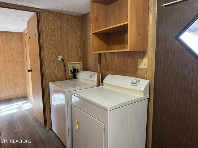 459 Siler St, Jellico, TN 37762