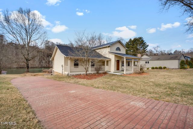 300 Sugarwood Drive, Kingsport, TN 37663