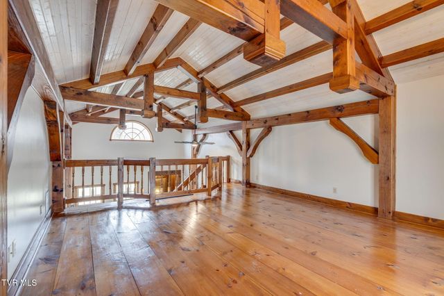 300 Sugarwood Drive, Kingsport, TN 37663