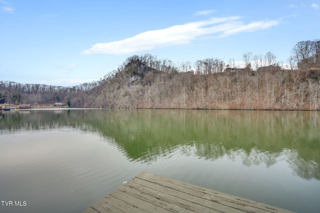 300 Sugarwood Drive, Kingsport, TN 37663