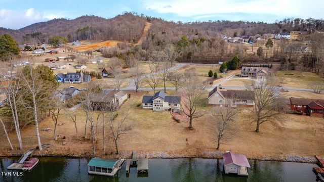 300 Sugarwood Drive, Kingsport, TN 37663