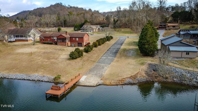 300 Sugarwood Drive, Kingsport, TN 37663