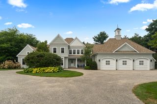 3 Ridgebury Road, Simsbury, CT 06070