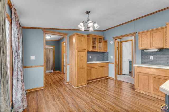 4853 Cheyenne Ln, Mclouth, KS 66054