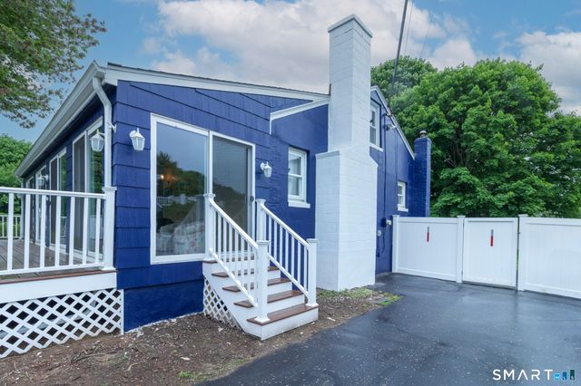 23 Quotonset Lane, Westbrook, CT 06498