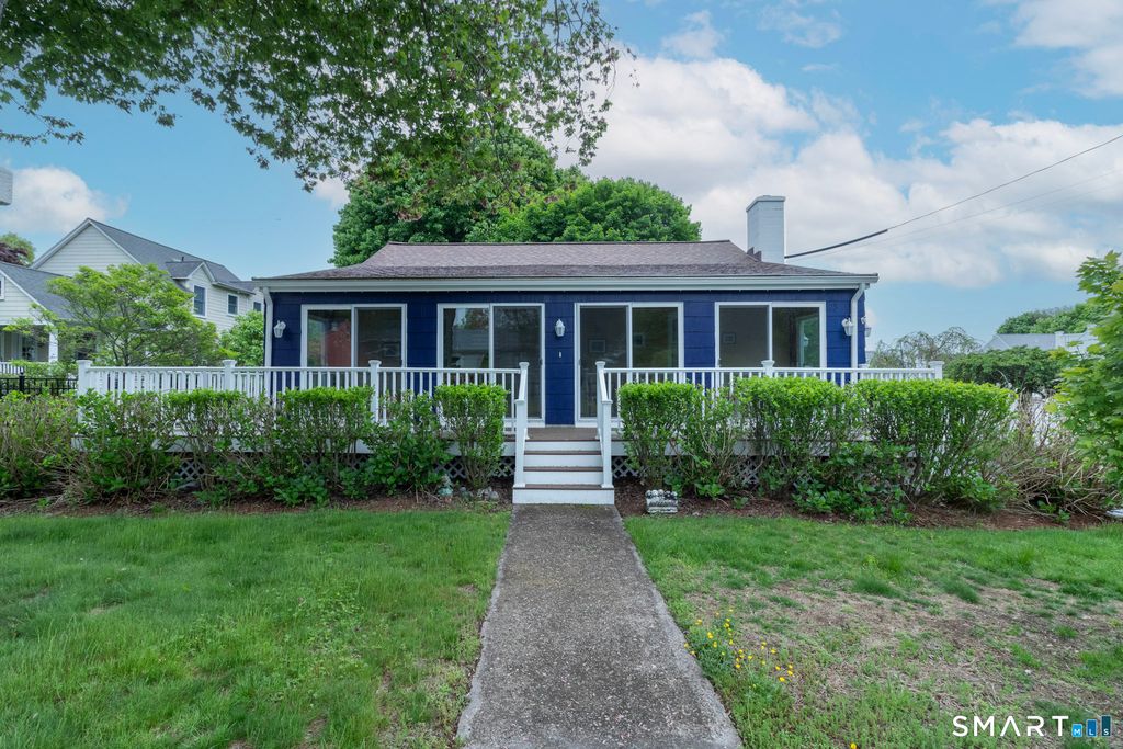 23 Quotonset Lane, Westbrook, CT 06498